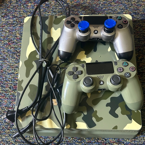 PS4